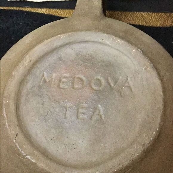 Vintage Victorian teapot infuser By Medova Tea Chip missing out of lid - Picture 12 of 12